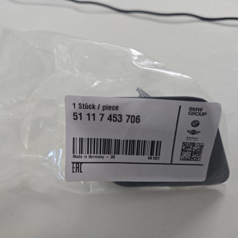 GENUINE NEW BMW X1 F48 RIGHT HEADLIGHT WASHER COVER 51117453706 7453706