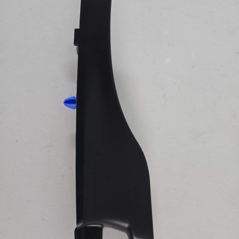 Right windscreen cover Dacia Logan Sandero I 6001547111
