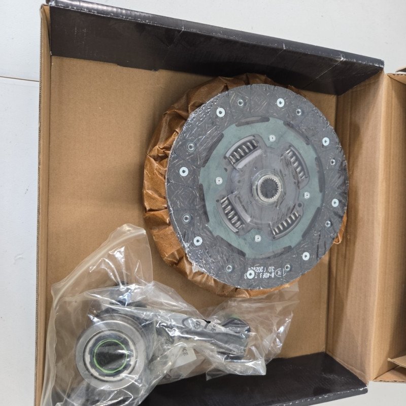 STARLINE 3-piece clutch kit for RENAULT, DACIA, NISSAN, MERCEDES BENZ