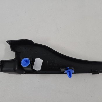 Right windscreen cover Dacia Logan Sandero I 6001547111