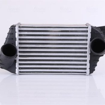 Air cooler - intercooler NISSENS for FIAT STILO 1.9 D multijet